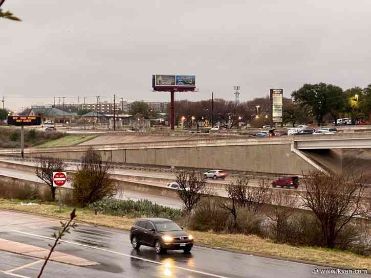 1 killed after 10-vehicle wreck on south Austin entrance ramp