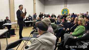 Proposed overdose prevention site near Whyte Avenue fuels debate at community meeting