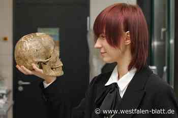 Mann oder Frau? Herforder Abiturientin untersucht Schädel