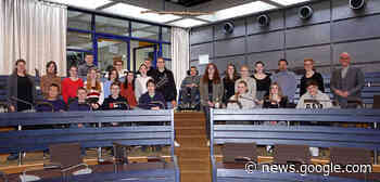 „Lernort Landratsamt“: Aichacher Gymnasiasten üben sich in ... - Landratsamt Aichach-Friedberg