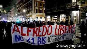 Caso Cospito, presidi e fiamme fuori da Opera: massima allerta ... - YouTG.net