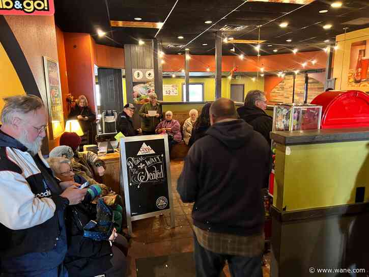 Customers savor their final meals at Bandidos
