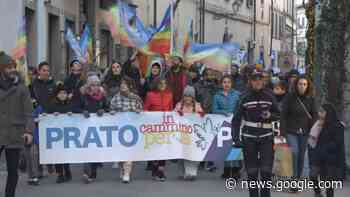 Marcia della pace, in tanti per le strade del centro - tvprato.it