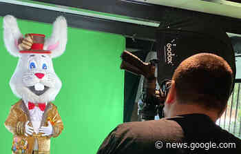 Em clima de Páscoa em Gramado, Pascoalino faz ensaio fotográfico - Portal Gramado News