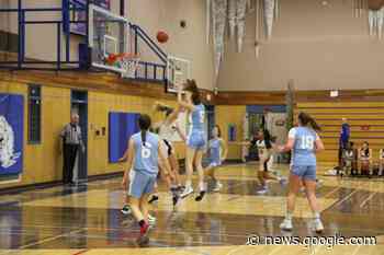 Courtenay school wins junior girls basketball tourney - Comox ... - Comox Valley Record