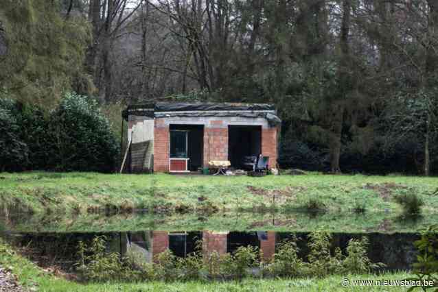 Honderd illegale chalets en constructies moeten wijken voor natuurherstel: “Die mensen hebben nu slapeloze nachten”
