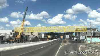 Homem é preso enquanto dormia em passarela de pedestres em ... - scc10.com.br