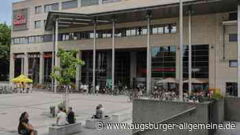 17-Jährige schlägt vor City-Galerie auf Mädchen ein: Polizei sucht Opfer