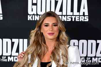 Pregnant Dani Dyer reveals gender of identical twins - Hackney Gazette