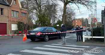Fietser in levensgevaar na aanrijding met personenwagen in ... - Het Laatste Nieuws