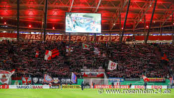 Tragischer Vorfall bei Pokal-Spiel in Leipzig: Fan bricht vor Stadion zusammen