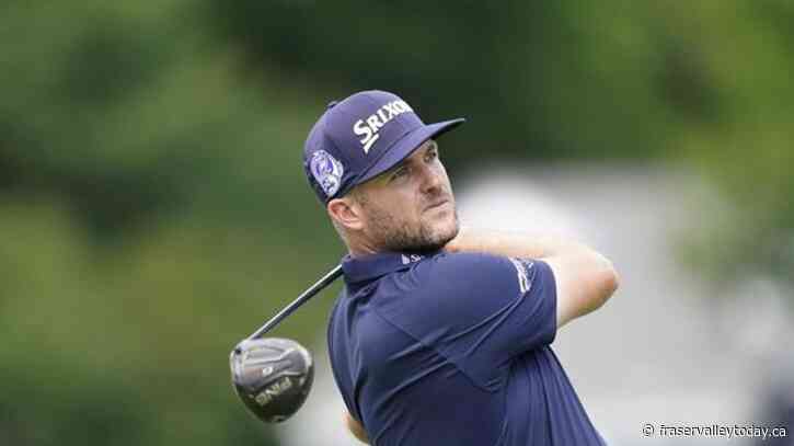 Maple Leafs happy to be on Pendrith’s golf bag as Canadian partners with Arnett