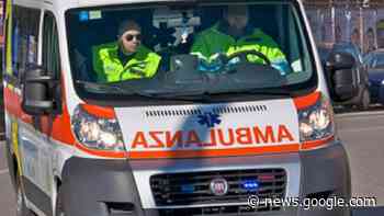 Pisa, incidente sul lavoro: due operai cadono da sette metri, feriti - LA NAZIONE