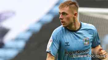 Stevenage: Coventry City's Josh Reid and Reading's Jokull Andresson join on loan