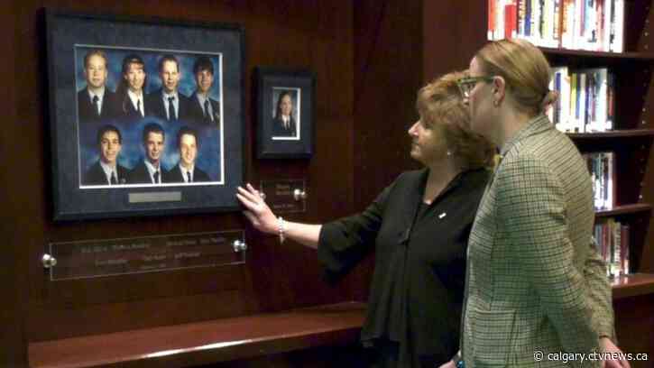 Strathcona-Tweedsmuir School honours 7 students killed in 2003 avalanche