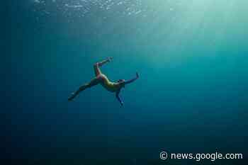 Kristina Makushenko Performs Underwater Ballet In Hawaii's Pauoa ... - Time Out