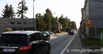 Twee fietsers aangereden op Provinciesteenweg: “Files spelen vaak ... - Het Laatste Nieuws