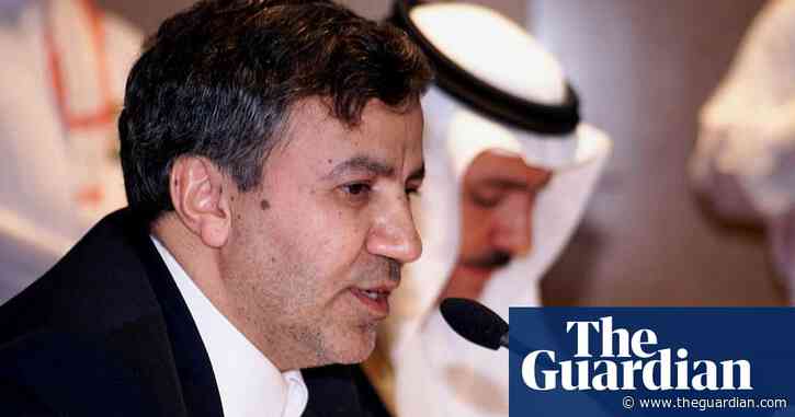 Met police urged to prosecute Iranian accused of backing Rushdie fatwa