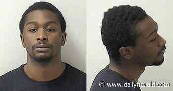 Man charged after threatening to hurt himself  with scissors at Kane County courthouse