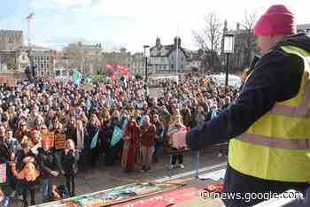Hundreds gather for teacher strikes at Norwich City Hall - Norwich Evening News