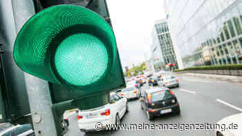 Stopp an der Grünen Ampel: Wann Autofahrer halten müssen – Strafen drohen
