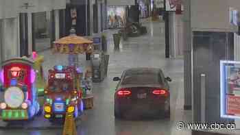 Quebec car driven through Ontario mall recovered, but suspects in robbery still at large