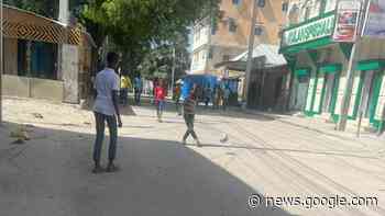 Somali children play football on Mogadishu streets as city hosts high ... - Anadolu Agency