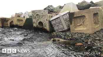 Newlyn breakwater 'eco-block' trial begins