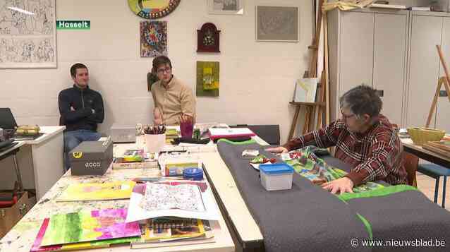 Studenten verkopen kunst voor goede doel