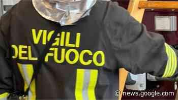 Fabriano / Cade intonaco dall'ultimo piano e colpisce auto ferma al ... - QDM Notizie