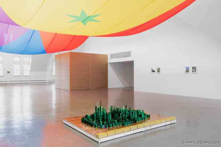 Max Guy Built a Yellow Brick Road from Chicago to the Land of Oz