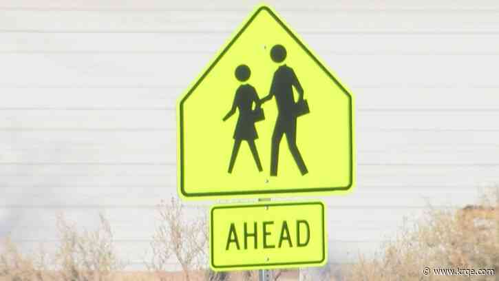 Parents worry over speeding drivers near La Luz Elementary