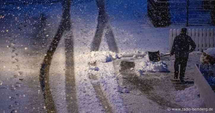 Unfälle und Schulausfälle nach Schneefällen in Ostbayern