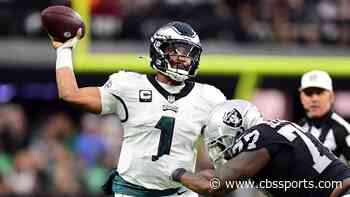Super Bowl 57 player props, odds, bets, Chiefs vs. Eagles picks: Jalen Hurts goes under 45.5 rushing yards