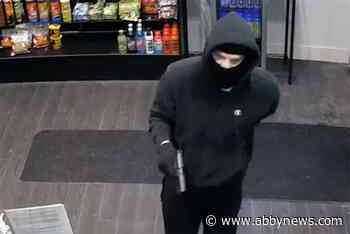 Video released of man robbing Abbotsford vape store at gunpoint