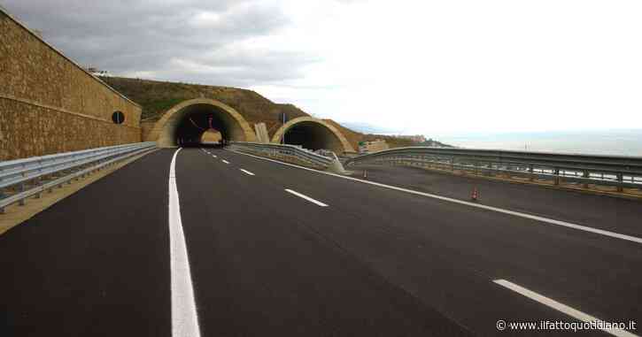 Messina, “bando ad hoc per realizzare l’antincendio sulle autostrade”: arresti domiciliari per dipendente del Cas e altri tre. Le intercettazioni