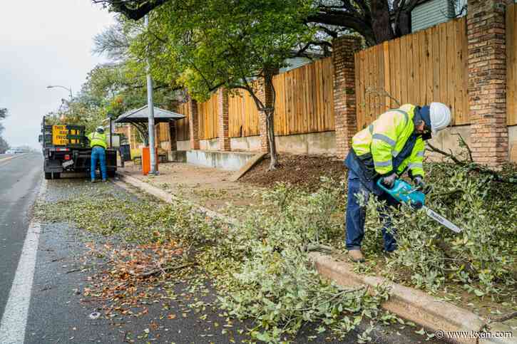 CapMetro took to the streets to clear roads while services were reduced