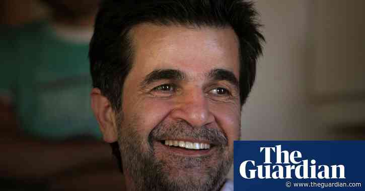 Iranian film-maker Jafar Panahi released on bail after hunger strike