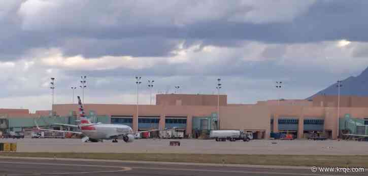 Man charged after flight grounded at Sunport due to threat