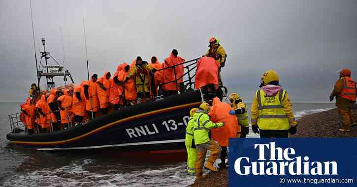 Sunak ‘plans to stop deportation appeals’ for people who reach UK in small boats