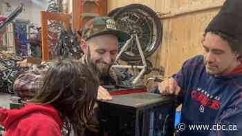 Gamers gather to play, build community, as Thunder Bay business launches weekly LAN parties