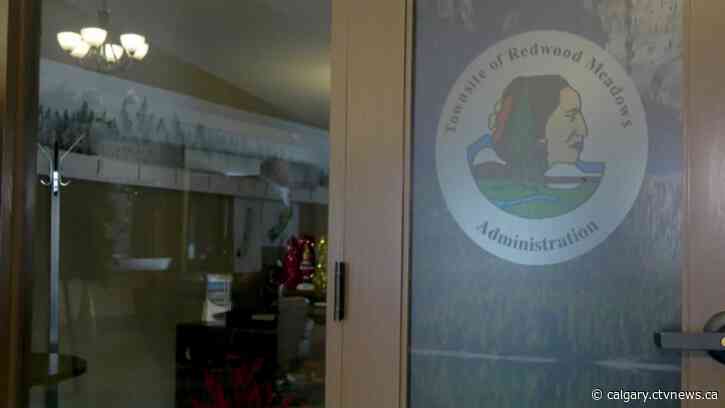 Redwood Meadows community votes to replace almost entire council