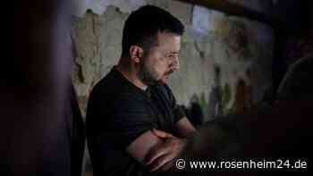 „Sehr hart“: Selenskyj berichtet von schwieriger Lage bei Kämpfen im Osten des Landes