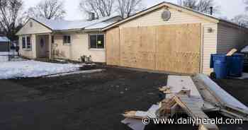 Truck plows into Carpentersville house in hit-and-run crash