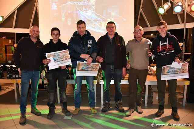 Sander Selleslagh heeft mooiste verlichte tractor