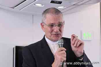 Pope, backed by Anglican and Presbyterian leaders, denounces anti-gay laws