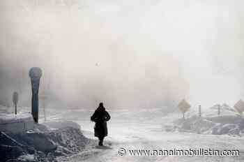 VIDEO: Extremely cold temperatures prolong cold weather alerts for much of Eastern Canada