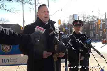 VIDEO: Police look for suspect after former CBC journalist killed in random Toronto attack