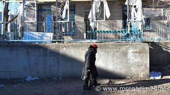 Ukraine-Krieg: Neun Verletzte bei Bombenangriffen, Besatzer vertreiben Zivilpersonen in Tokmak