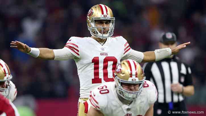 49ers should bring back Jimmy Garoppolo as starting quarterback, NFL legend says